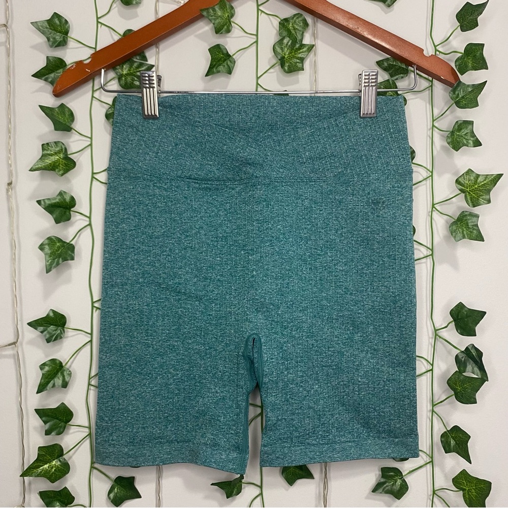 Size XS/S biker shorts